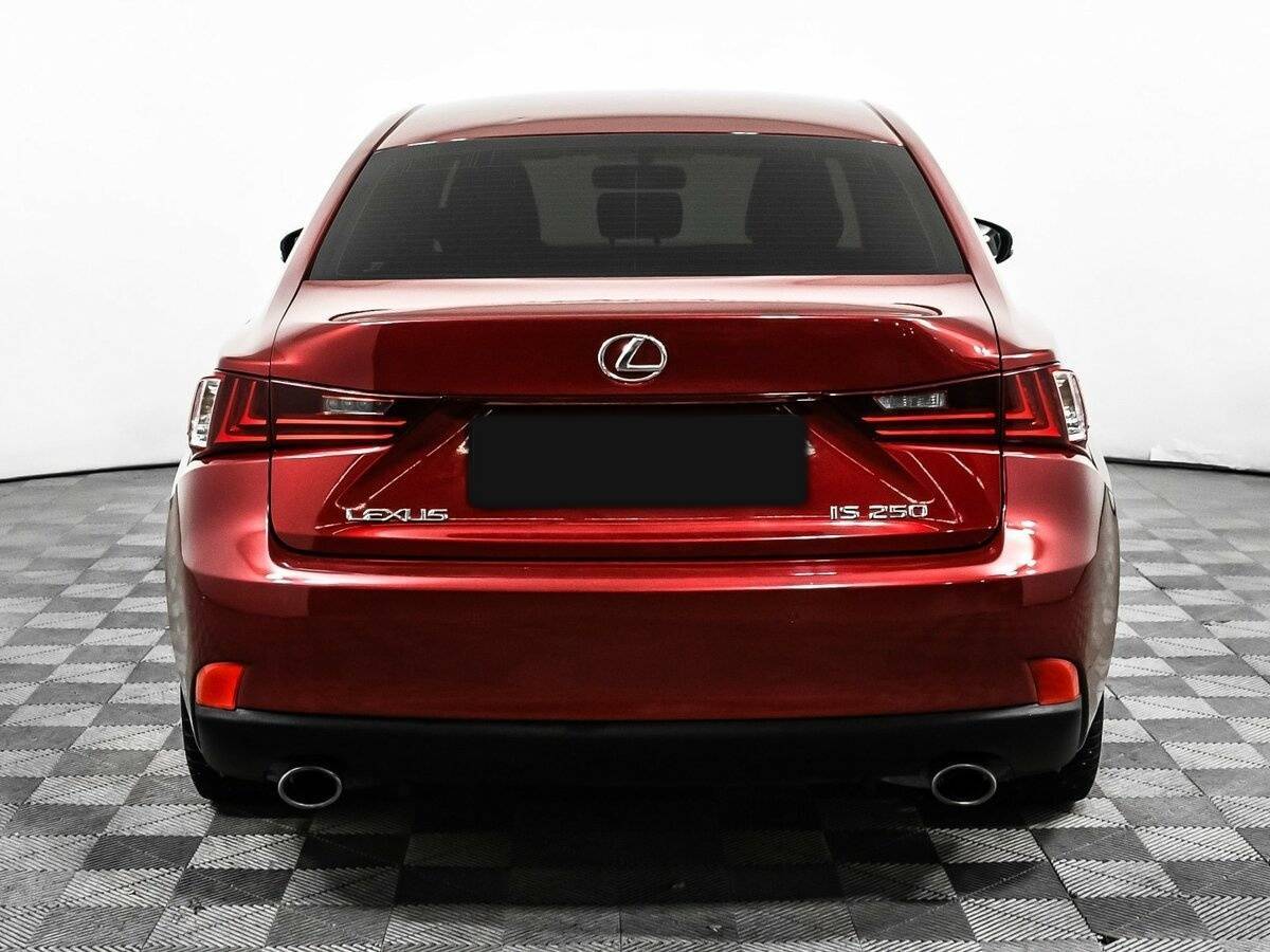Lexus IS