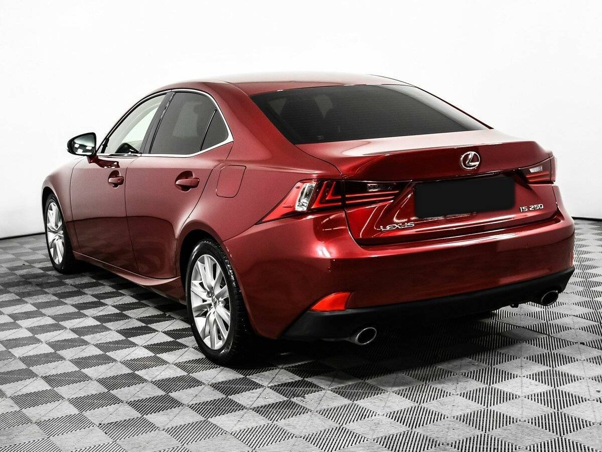 Lexus IS