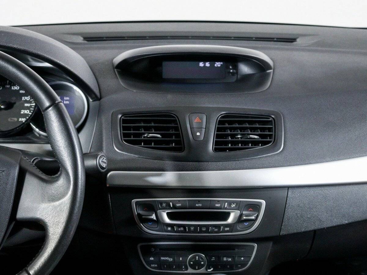 Renault Fluence 2012