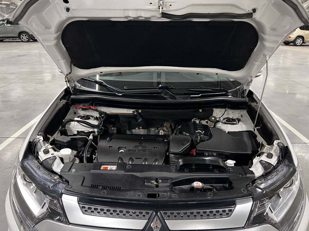 Mitsubishi Outlander 2021