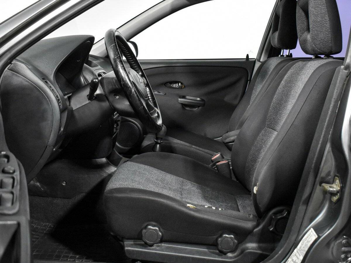 Mitsubishi Carisma 2003
