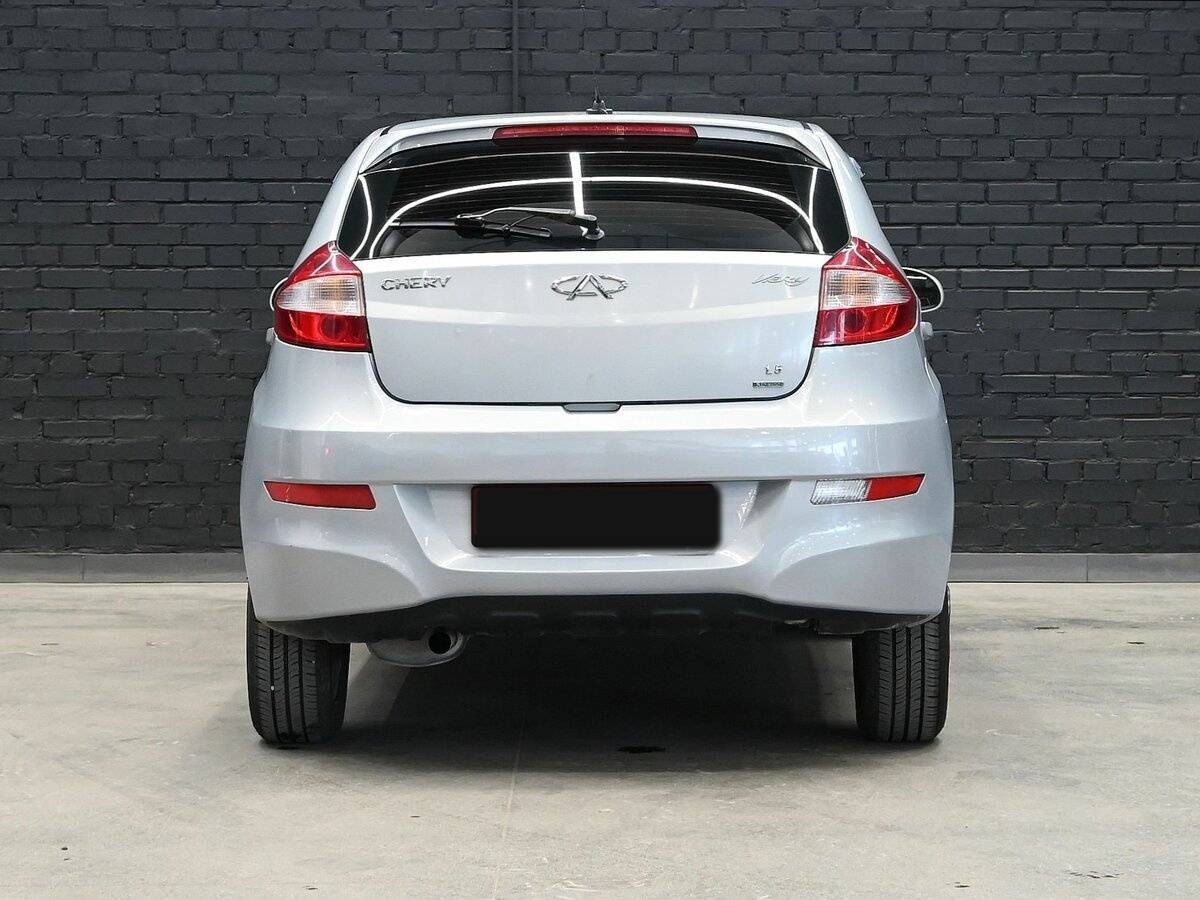 Chery Very (A13)