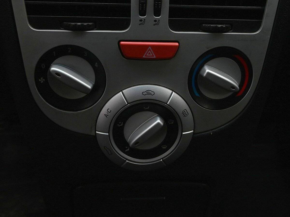 Chery Very (A13) 2012