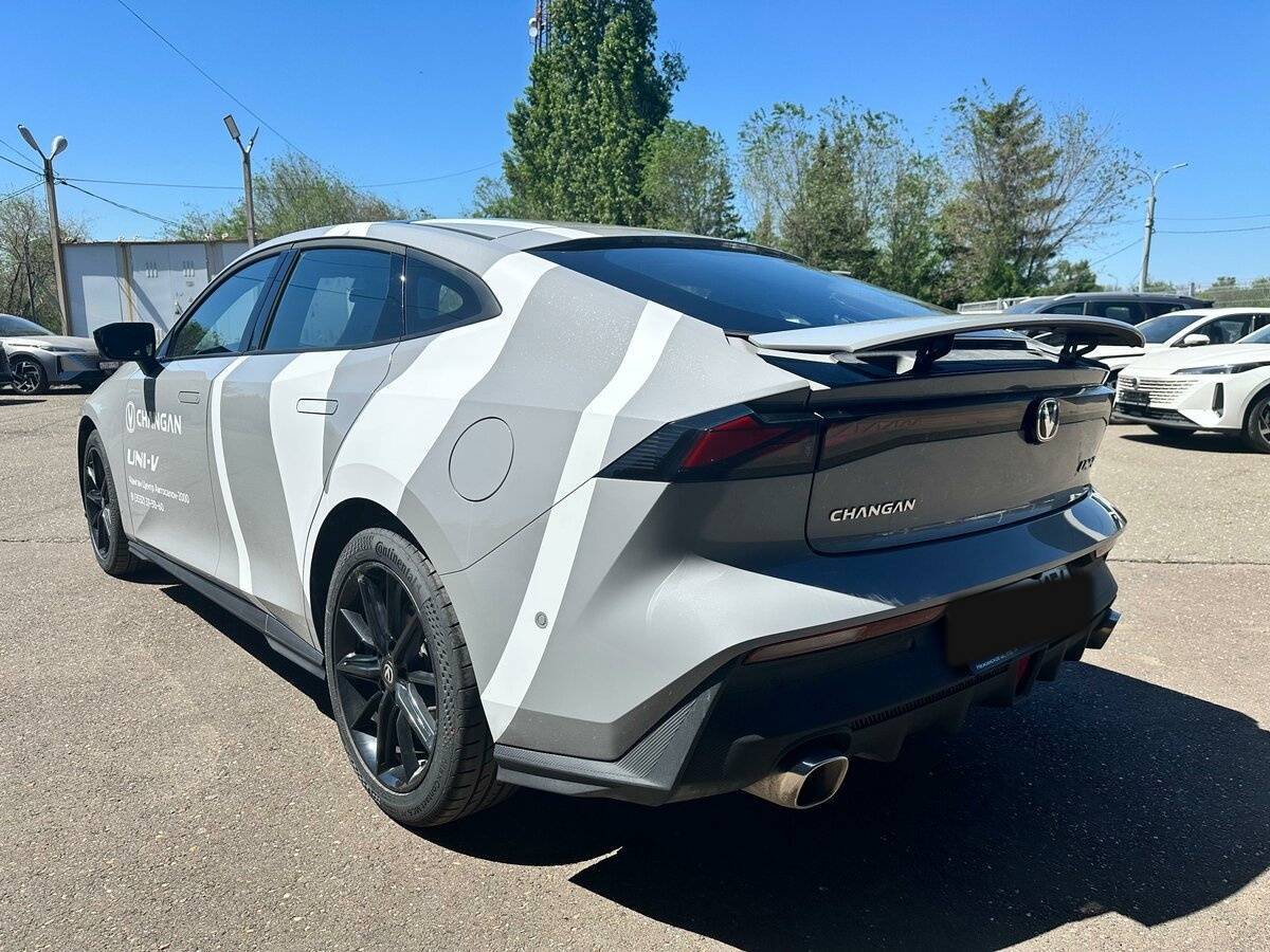 Changan UNI-V