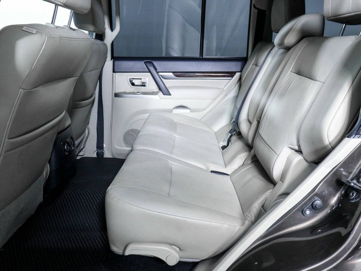 Mitsubishi Pajero 2017