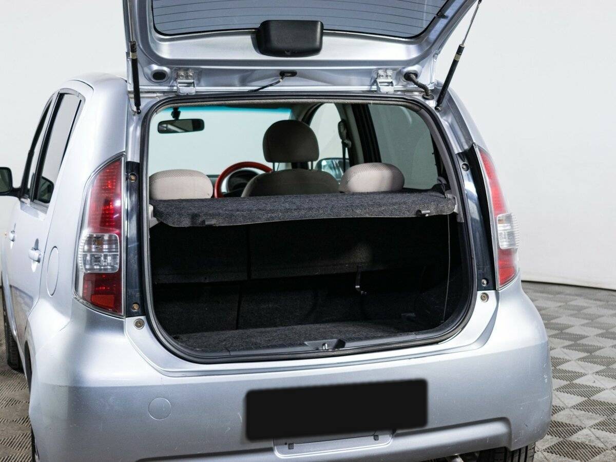 Daihatsu Boon 2004