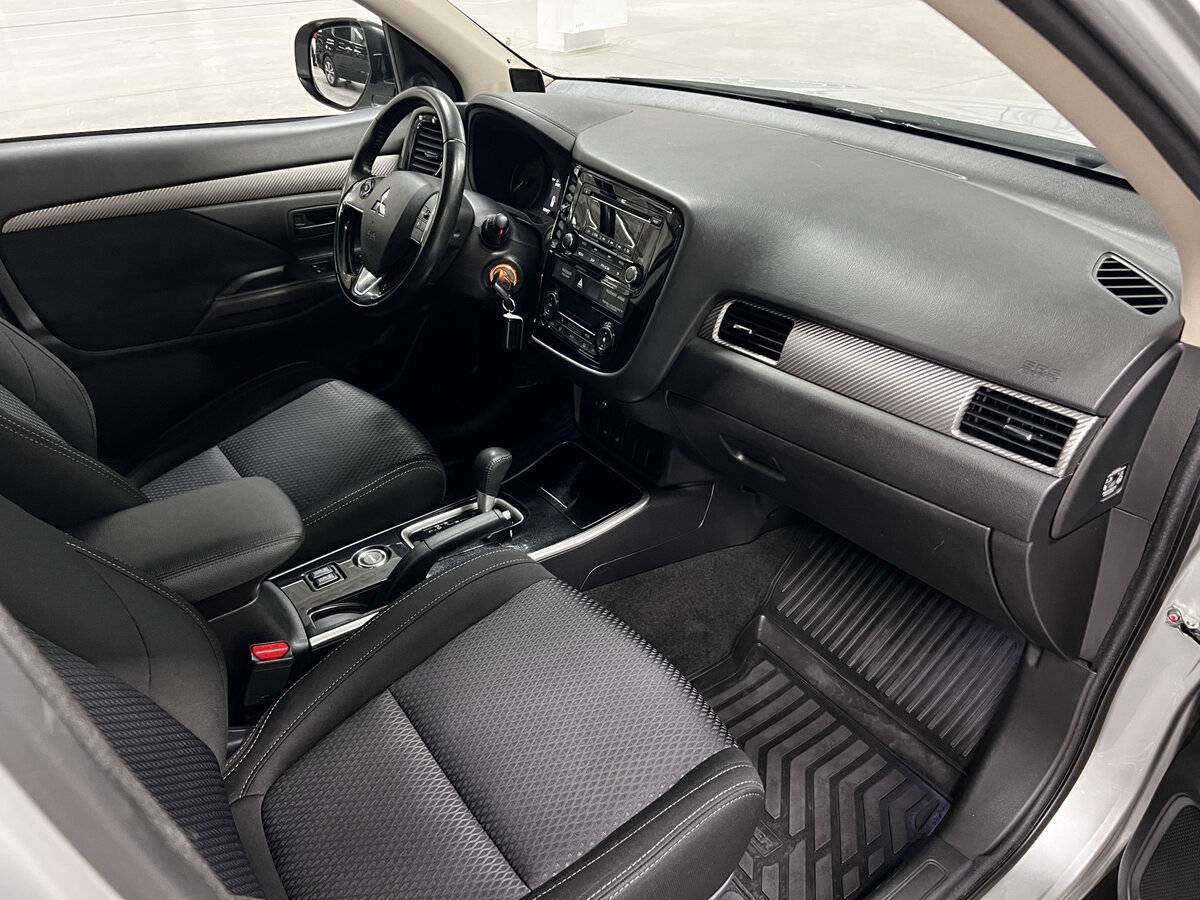 Mitsubishi Outlander 2017