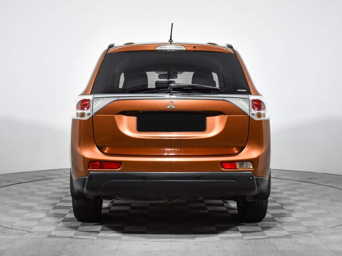Mitsubishi Outlander 2012