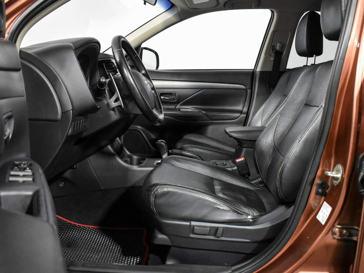 Mitsubishi Outlander 2012