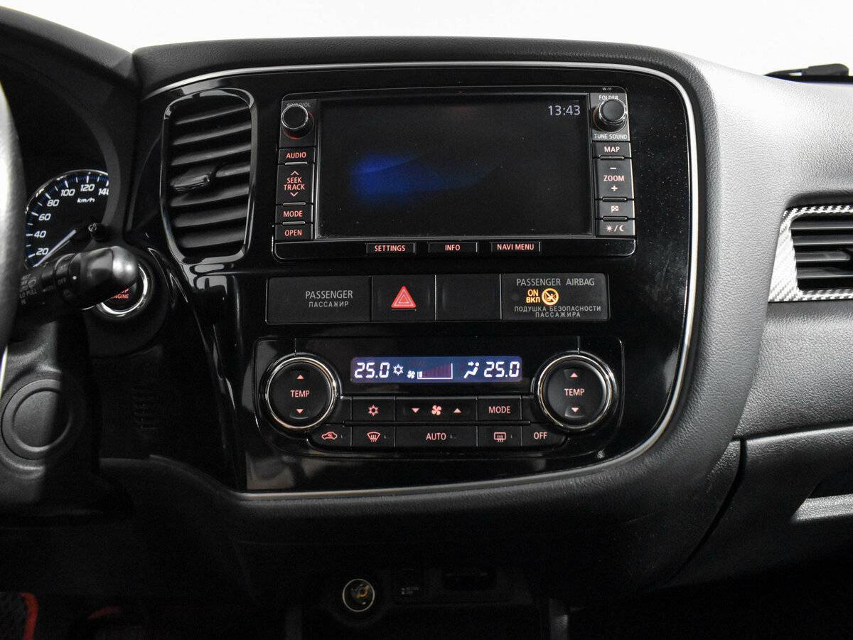 Mitsubishi Outlander 2012