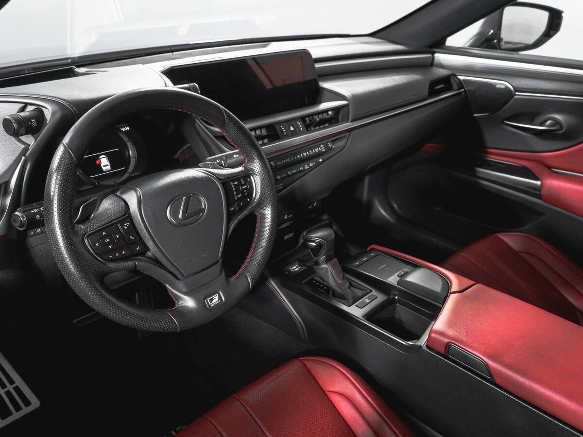 Lexus ES 2019