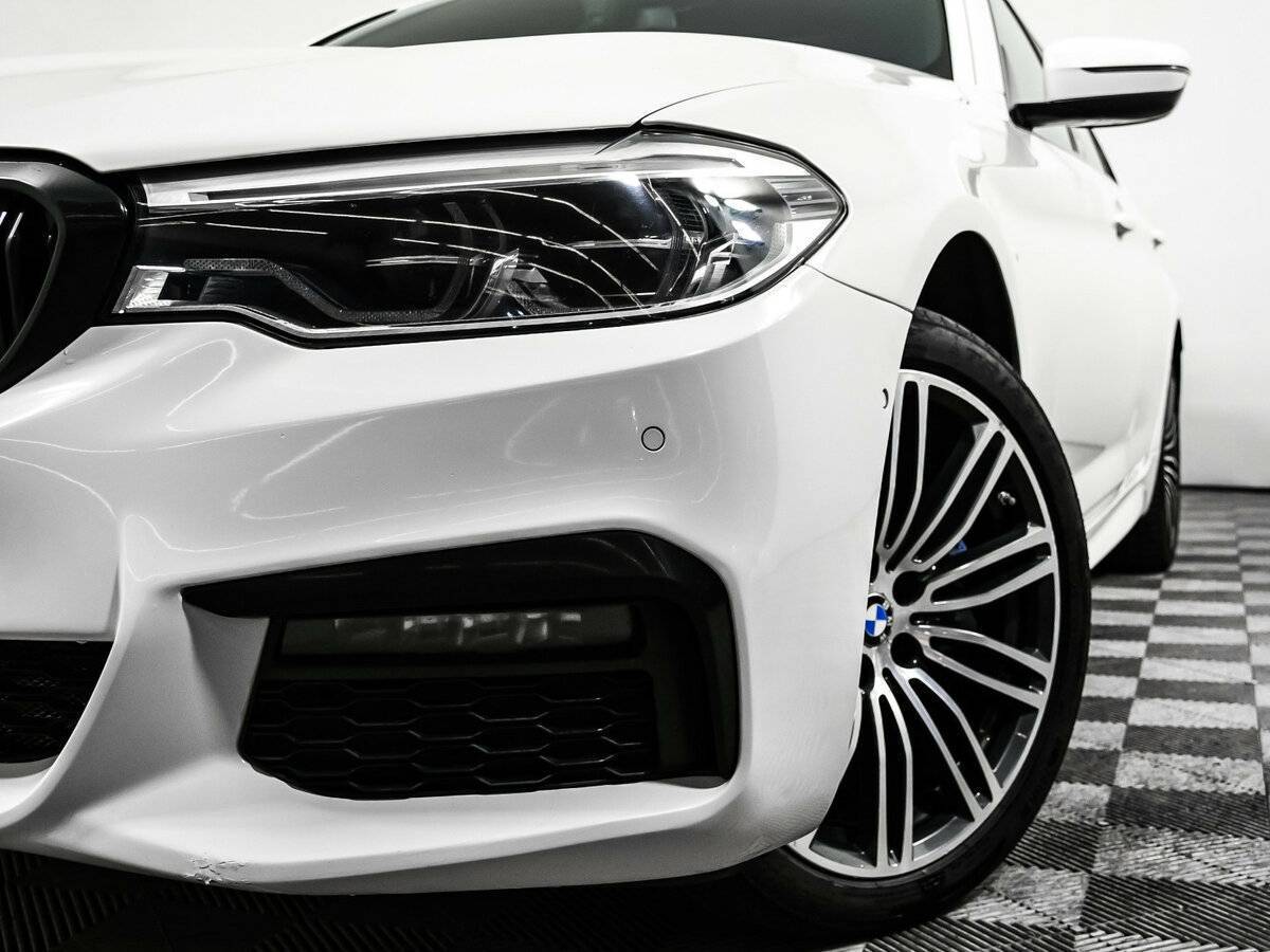 BMW 5 серии 2019