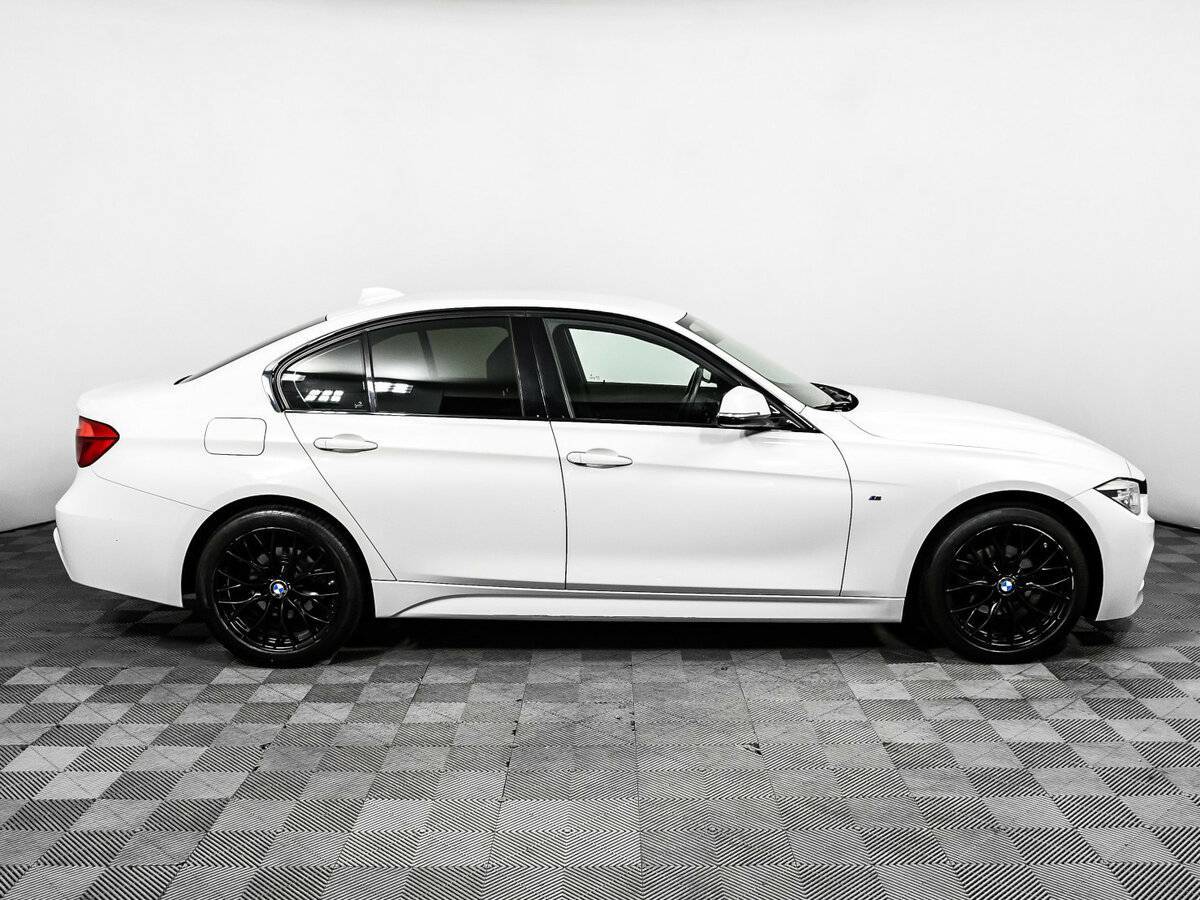 BMW 3 серии 2018