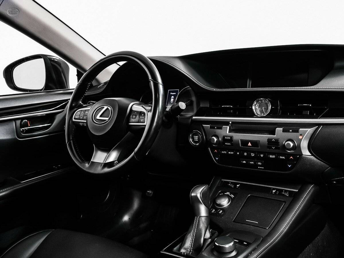 Lexus ES 2016