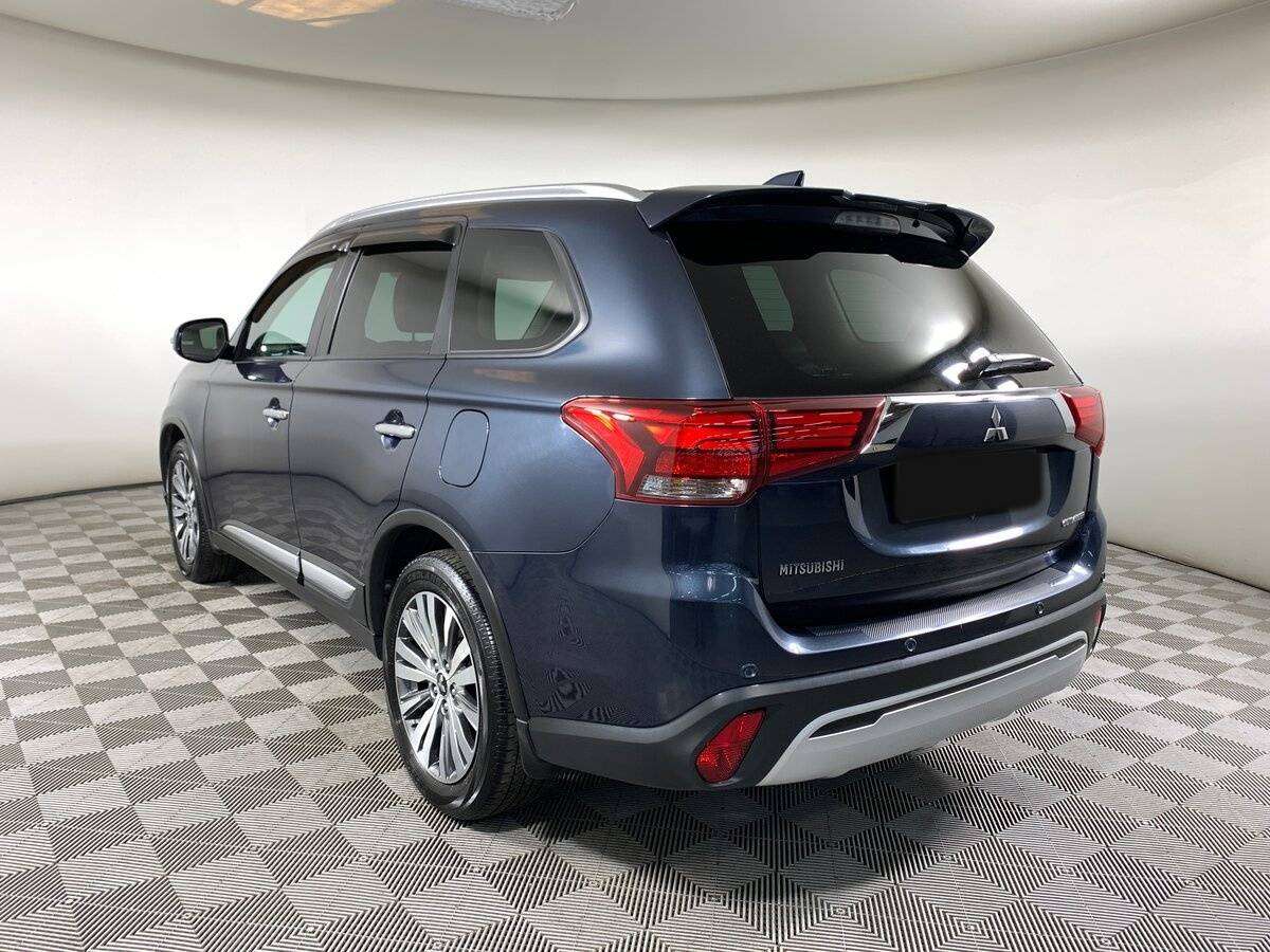 Mitsubishi Outlander 2020