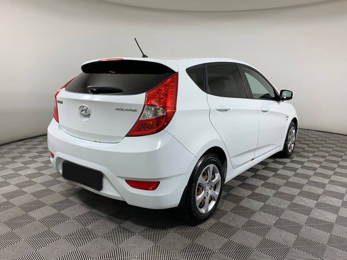 Hyundai Solaris 2013