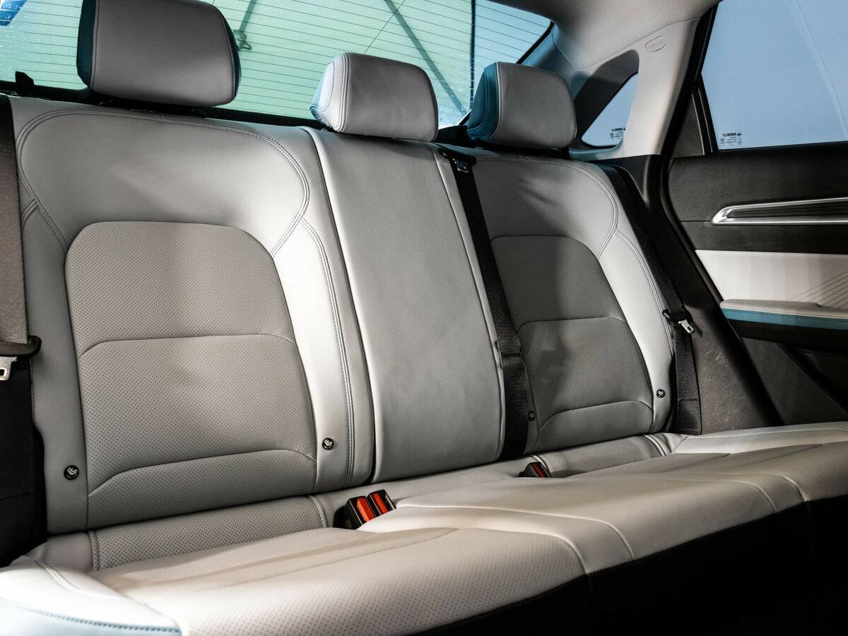 Geely Emgrand 2023