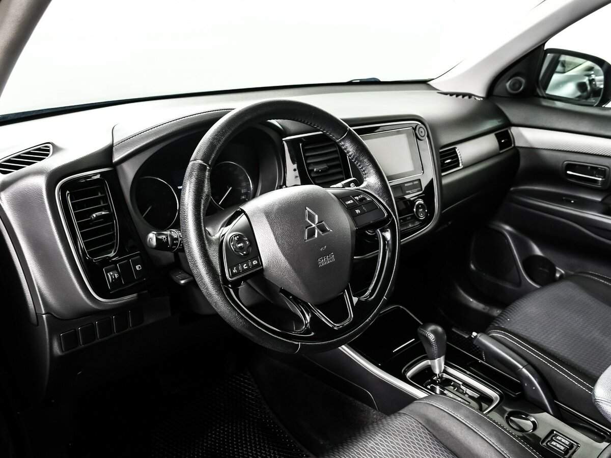 Mitsubishi Outlander 2018
