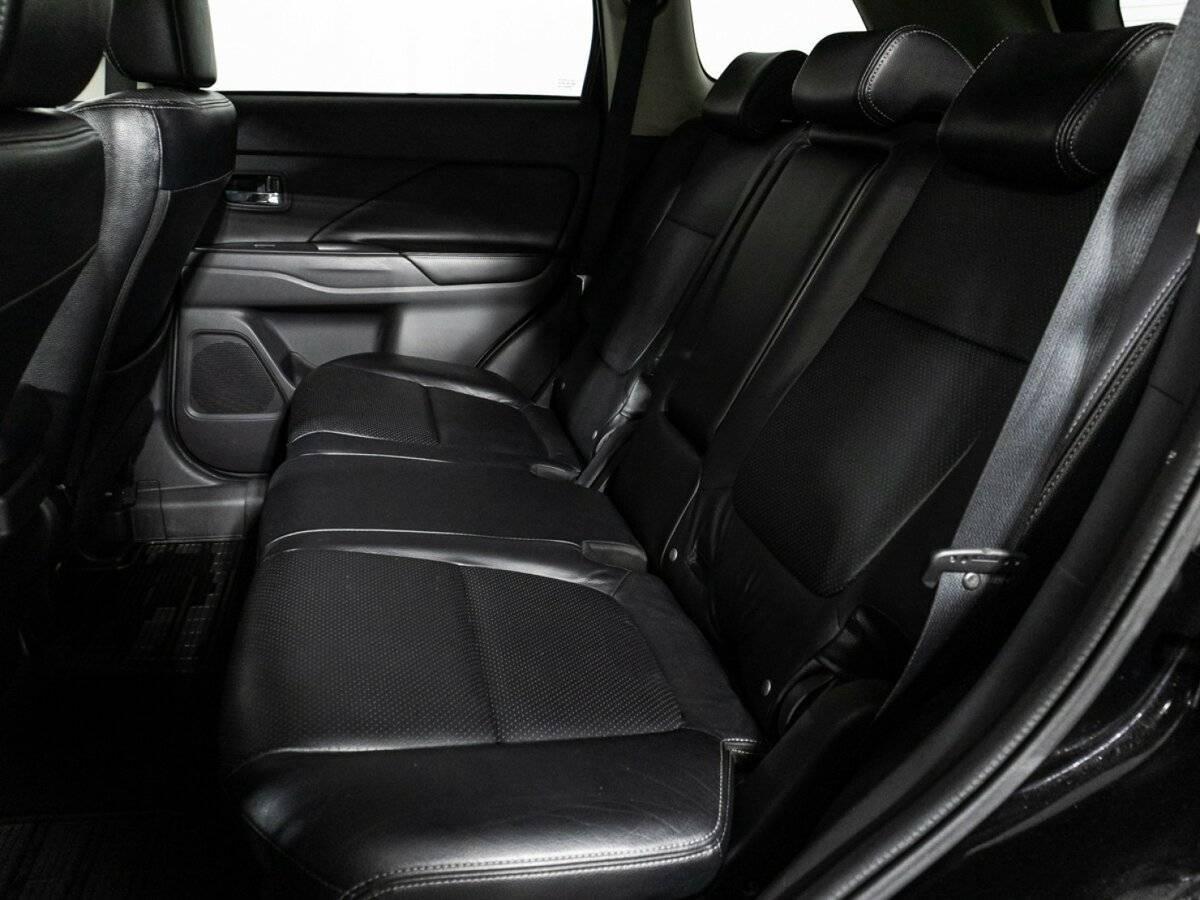 Mitsubishi Outlander 2013