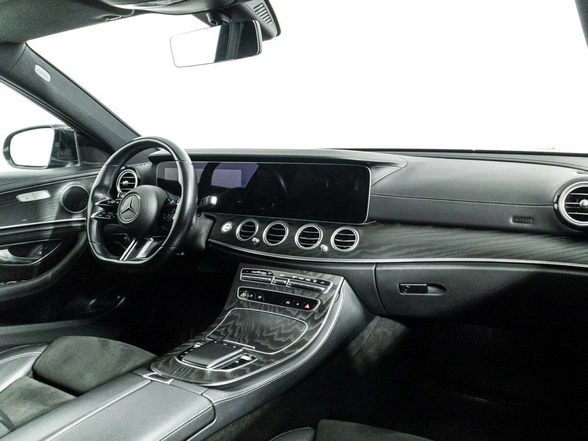 Mercedes-Benz E-Класс 2021