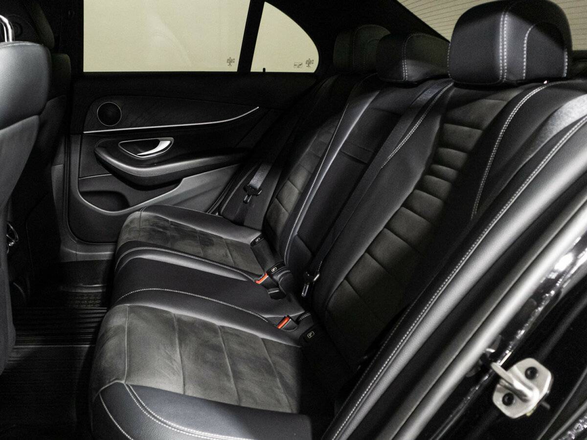 Mercedes-Benz E-Класс 2021