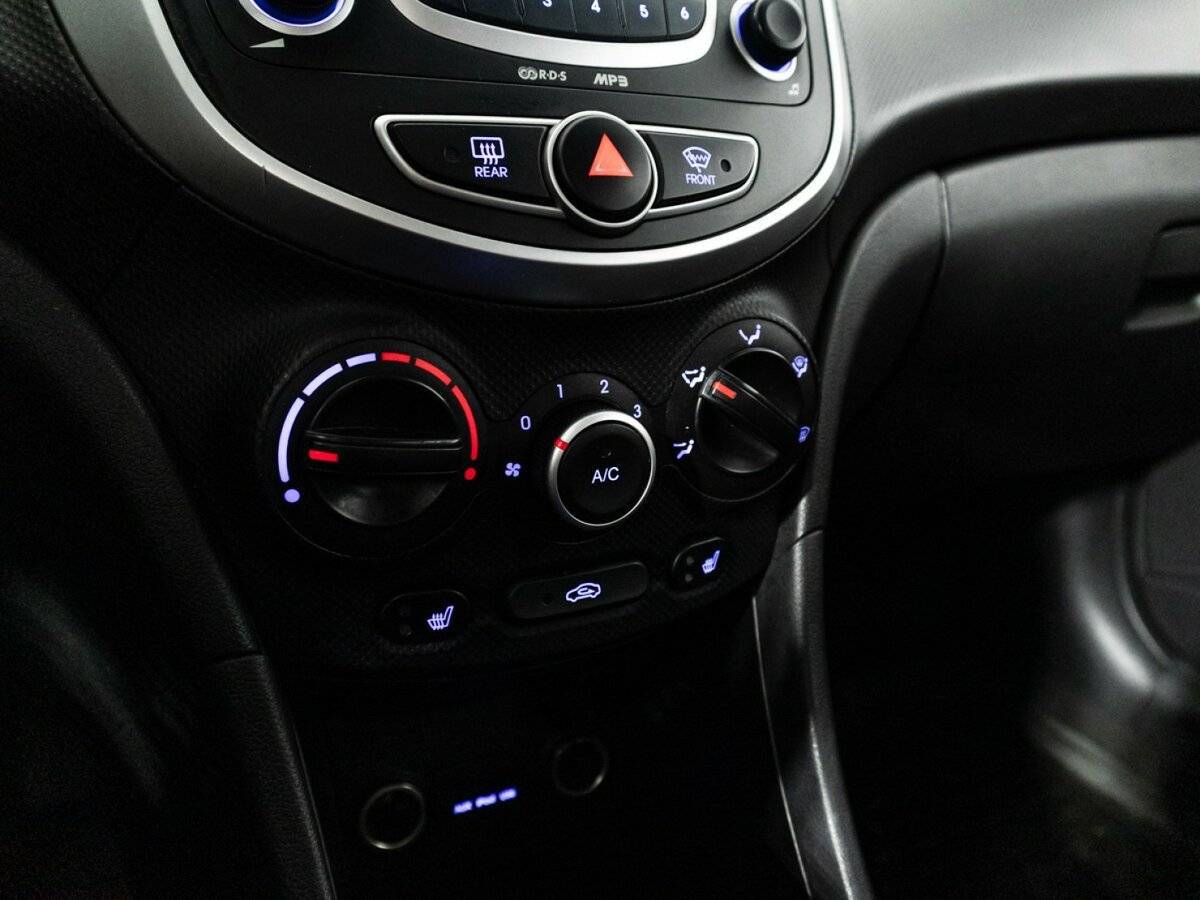 Hyundai Solaris 2011