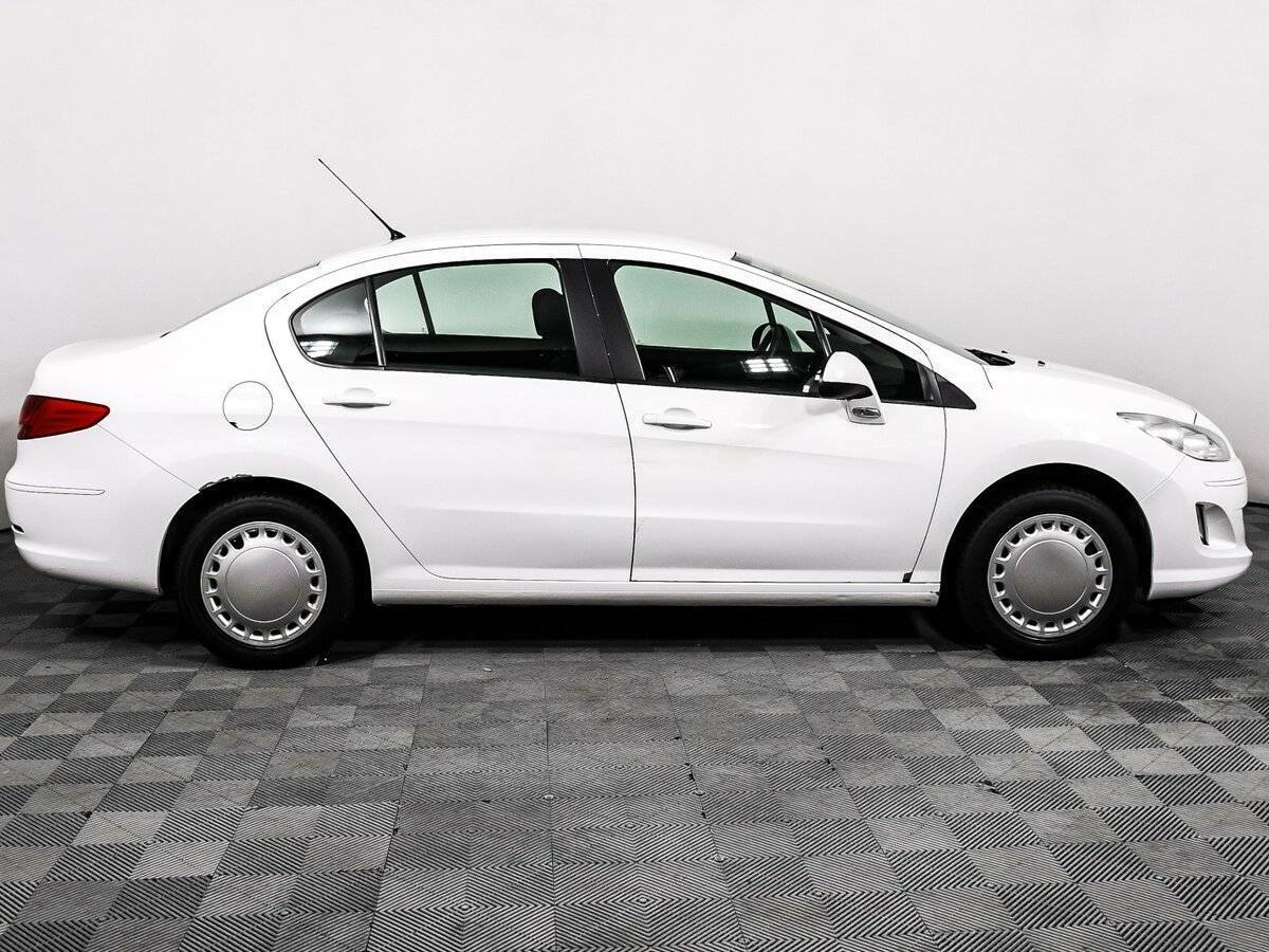 Peugeot 408