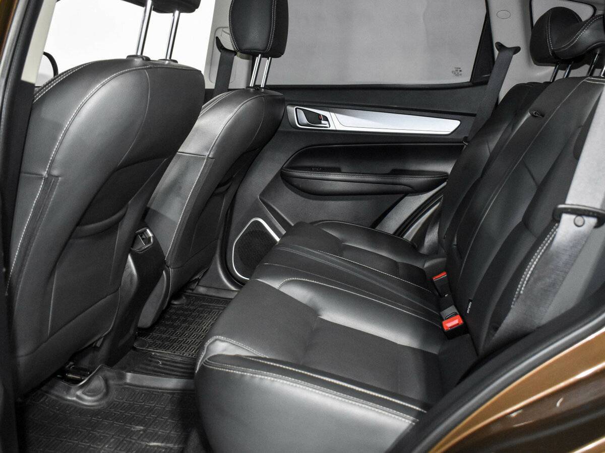 Geely Emgrand X7 2021