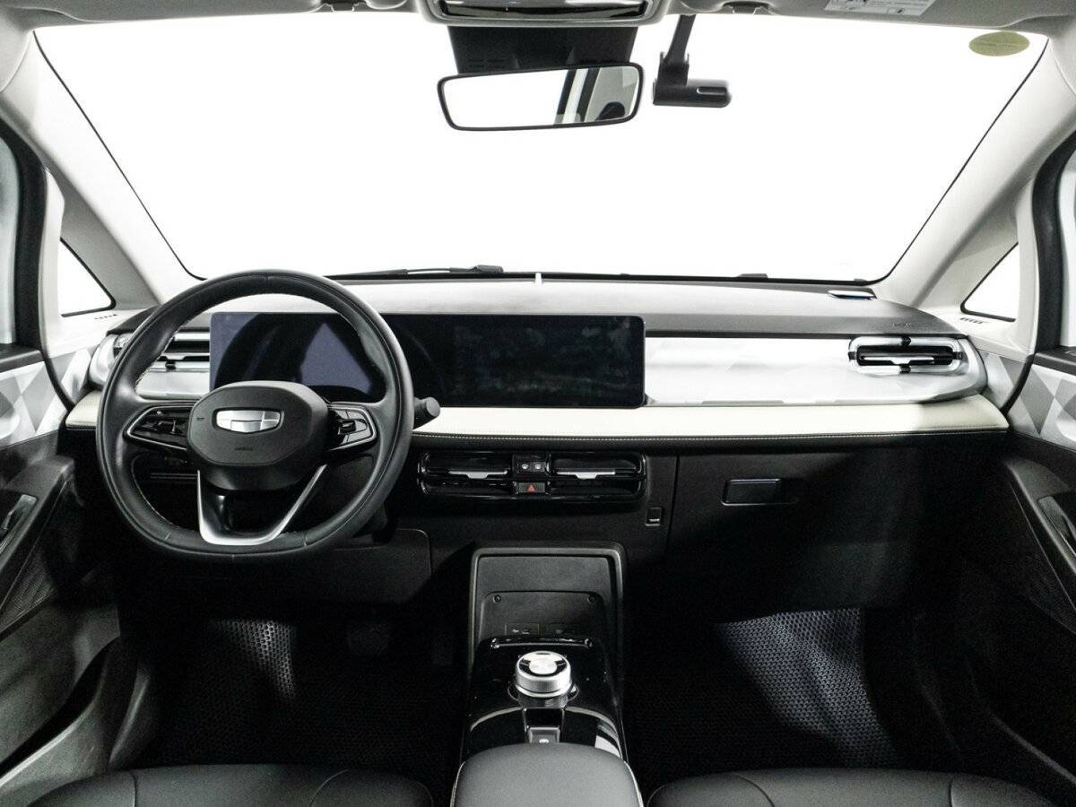 Geely Geometry E 2022