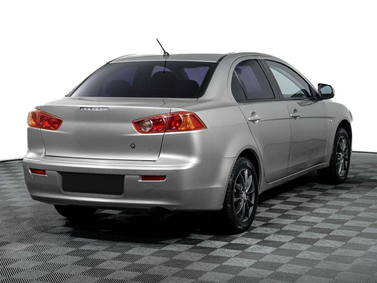 Mitsubishi Lancer