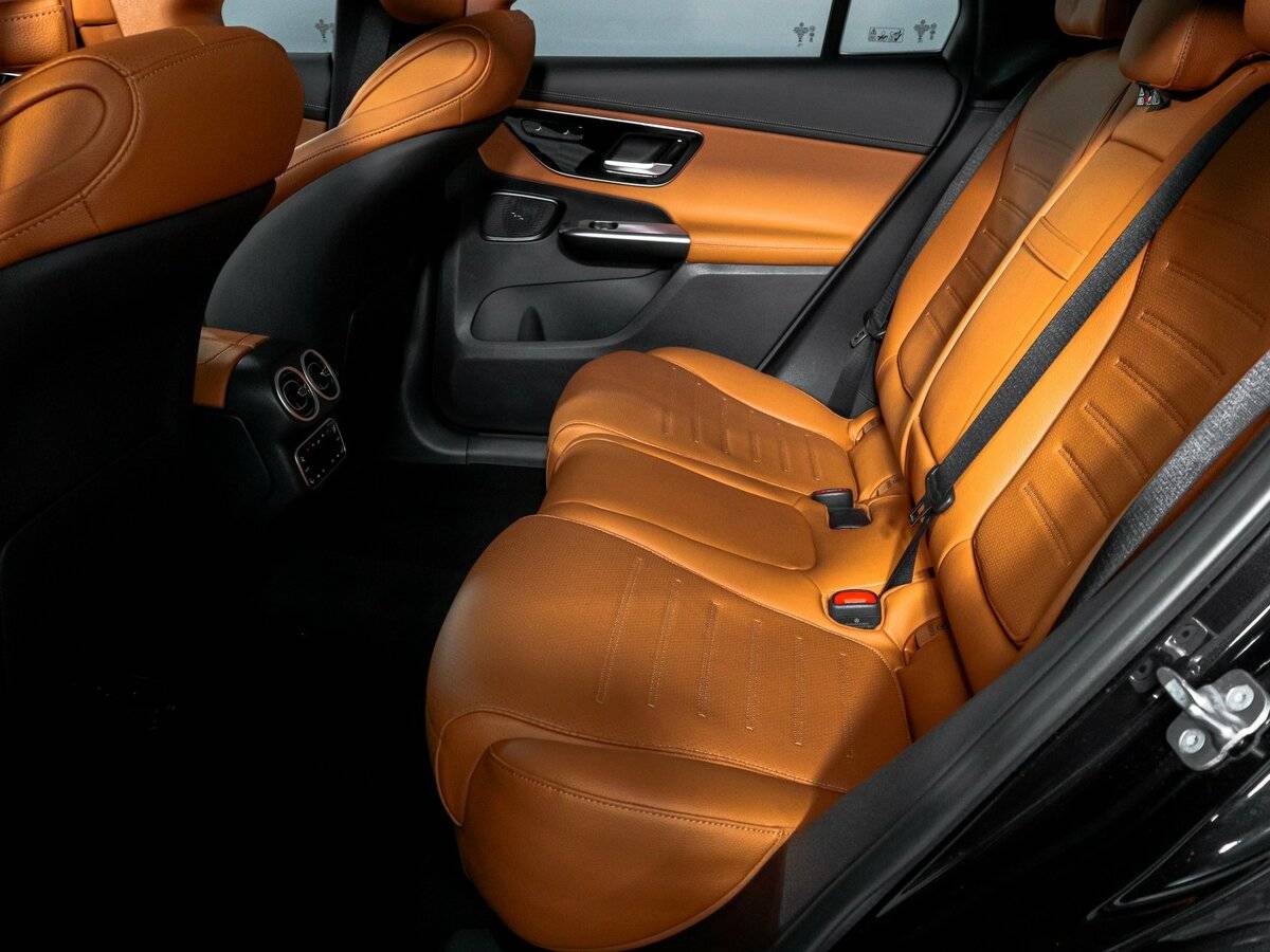 Mercedes-Benz GLC 2023