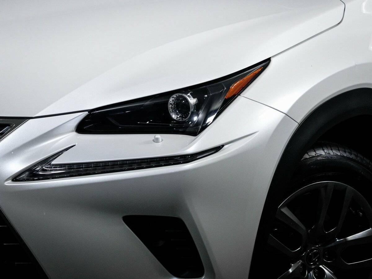 Lexus NX 2019