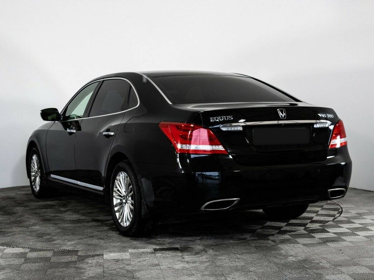 Hyundai Equus