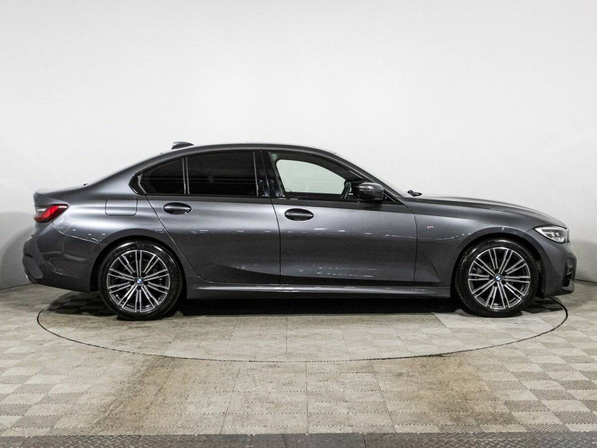 BMW 3 серии 2021