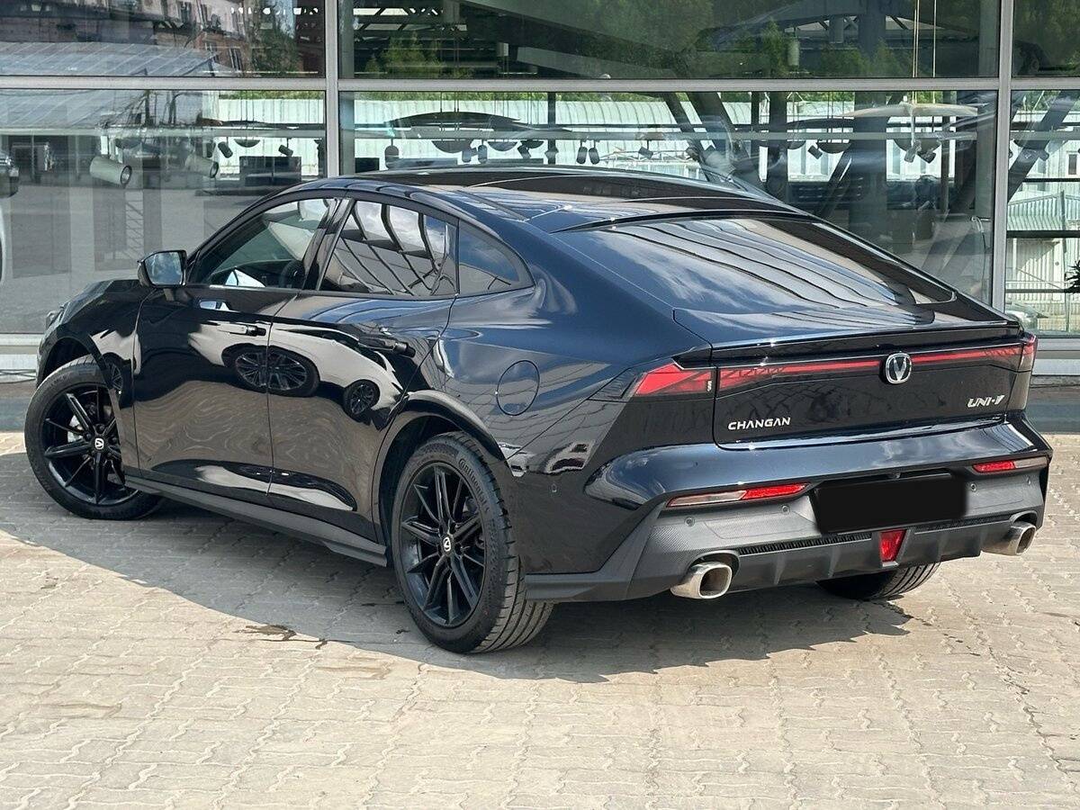 Changan UNI-V