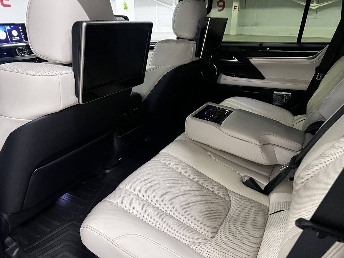 Lexus LX 2017