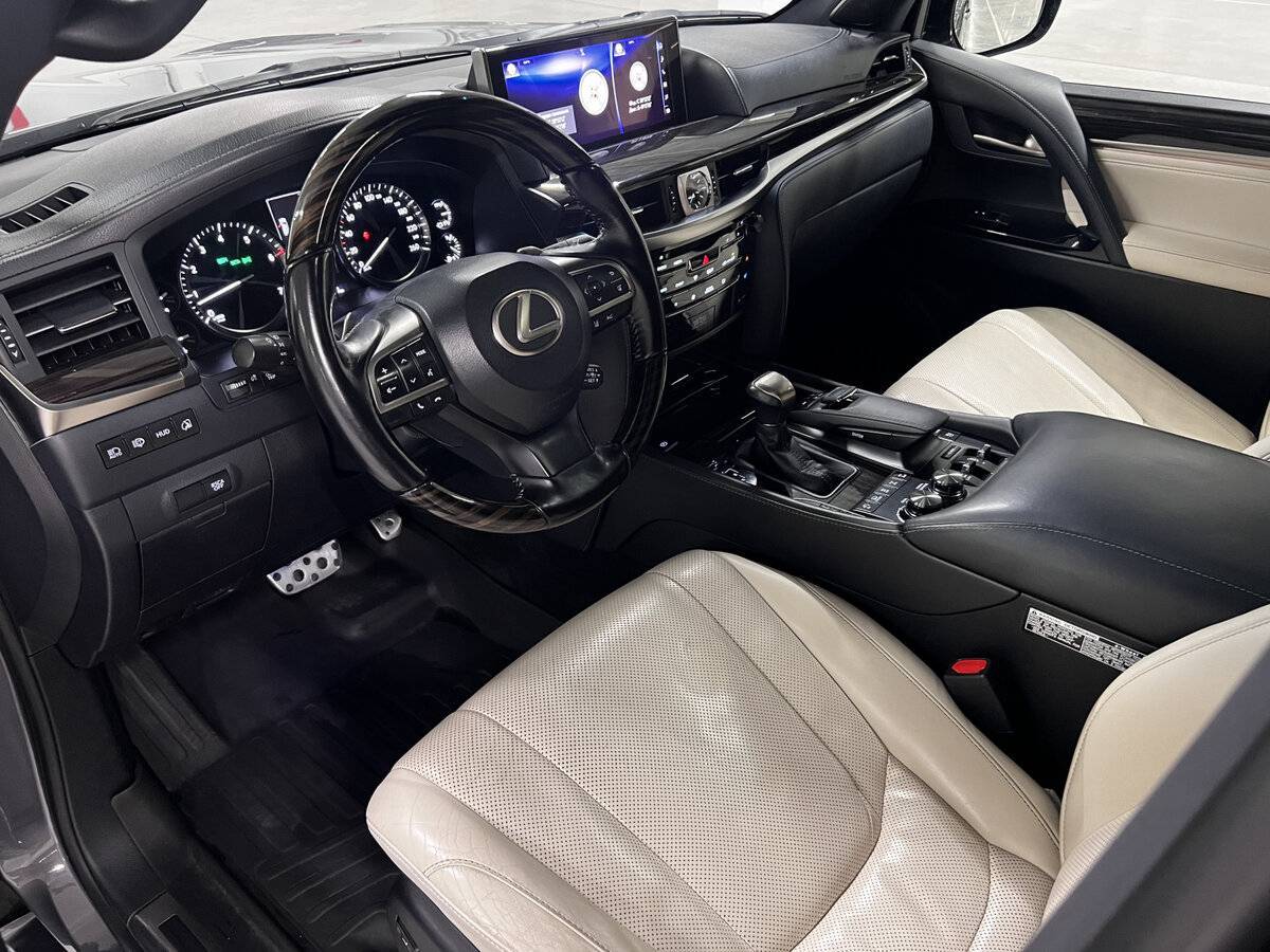 Lexus LX 2017