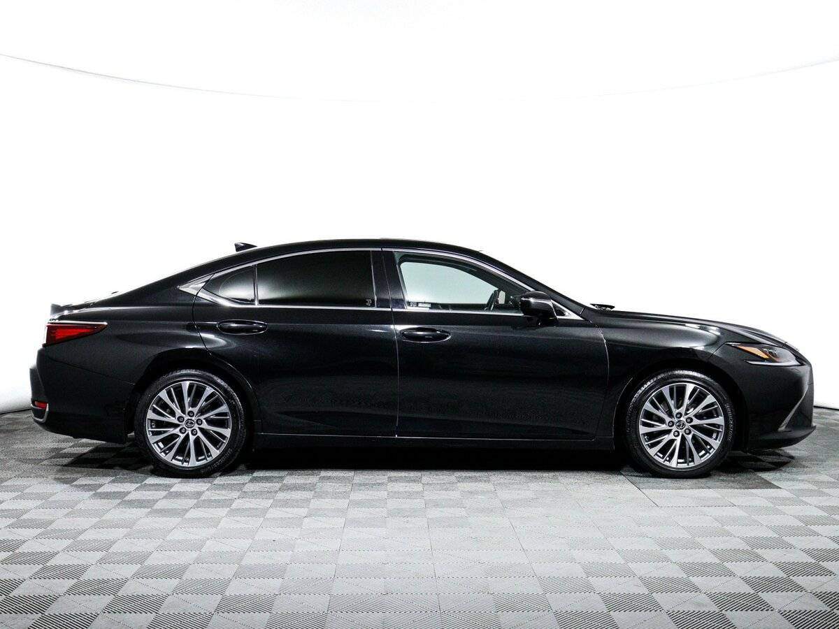 Lexus ES 2019