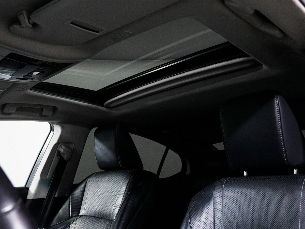Lexus ES 2019
