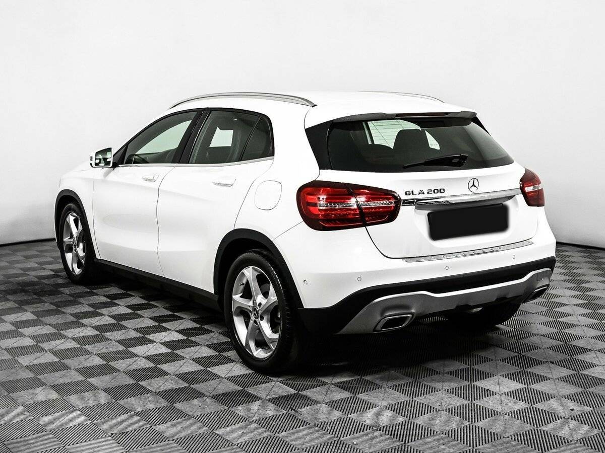 Mercedes-Benz GLA
