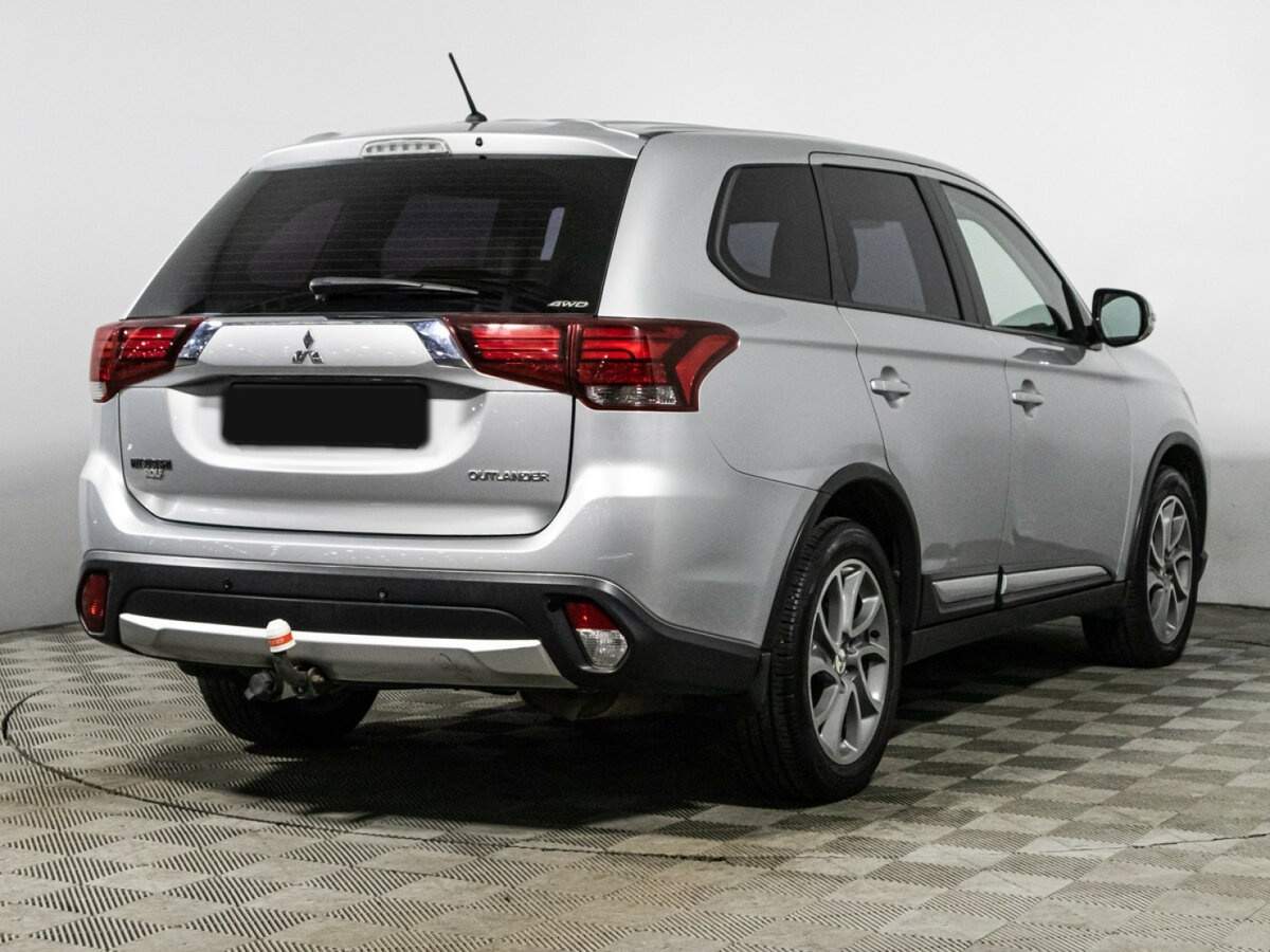 Mitsubishi Outlander 2016