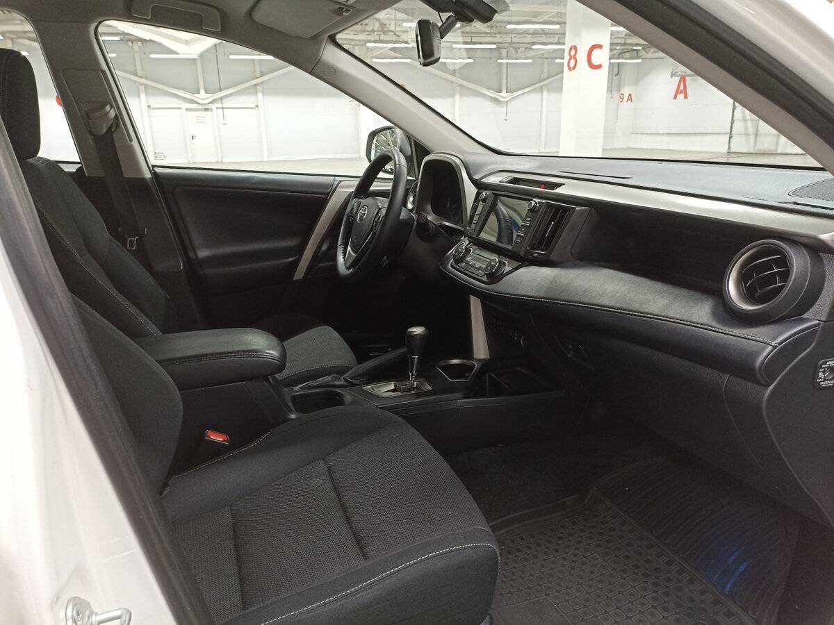 Toyota RAV4 2017