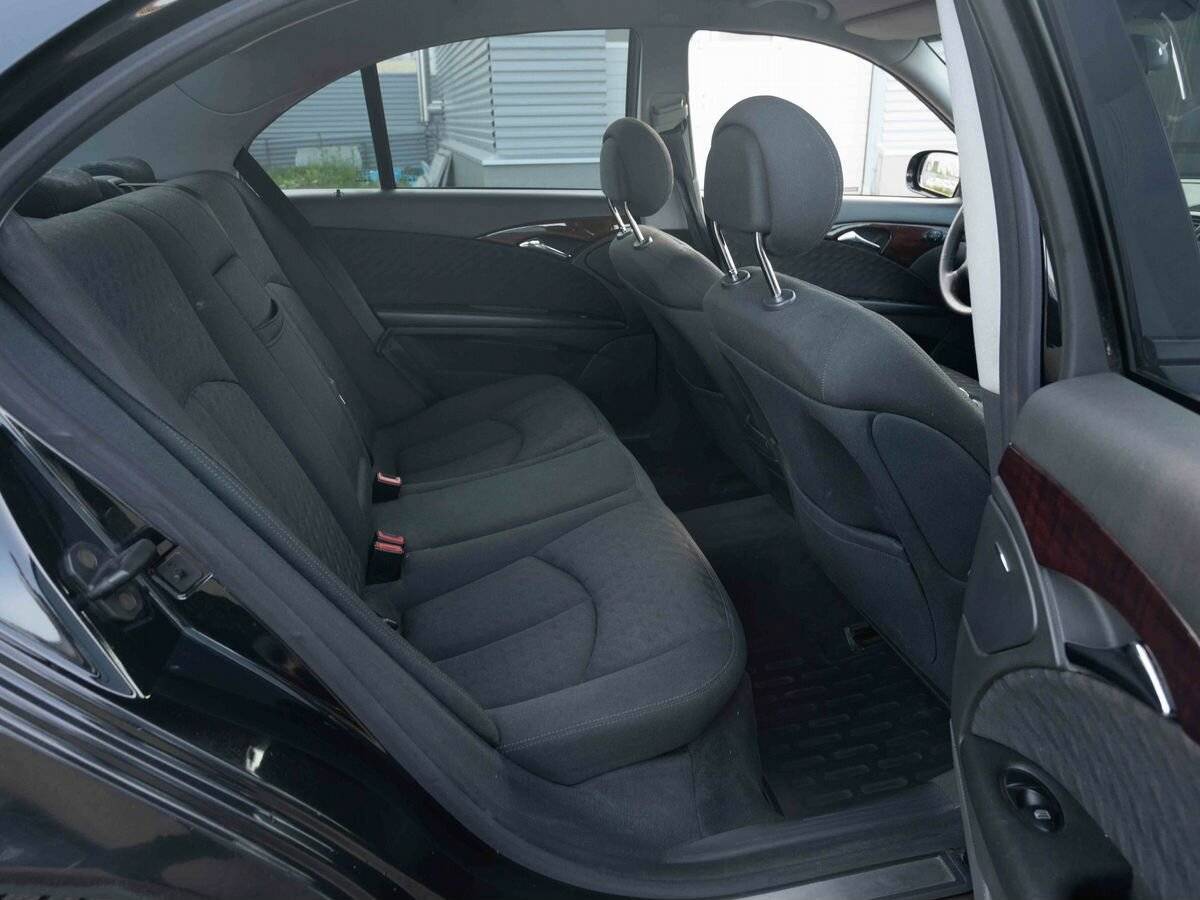Mercedes-Benz E-Класс 2004