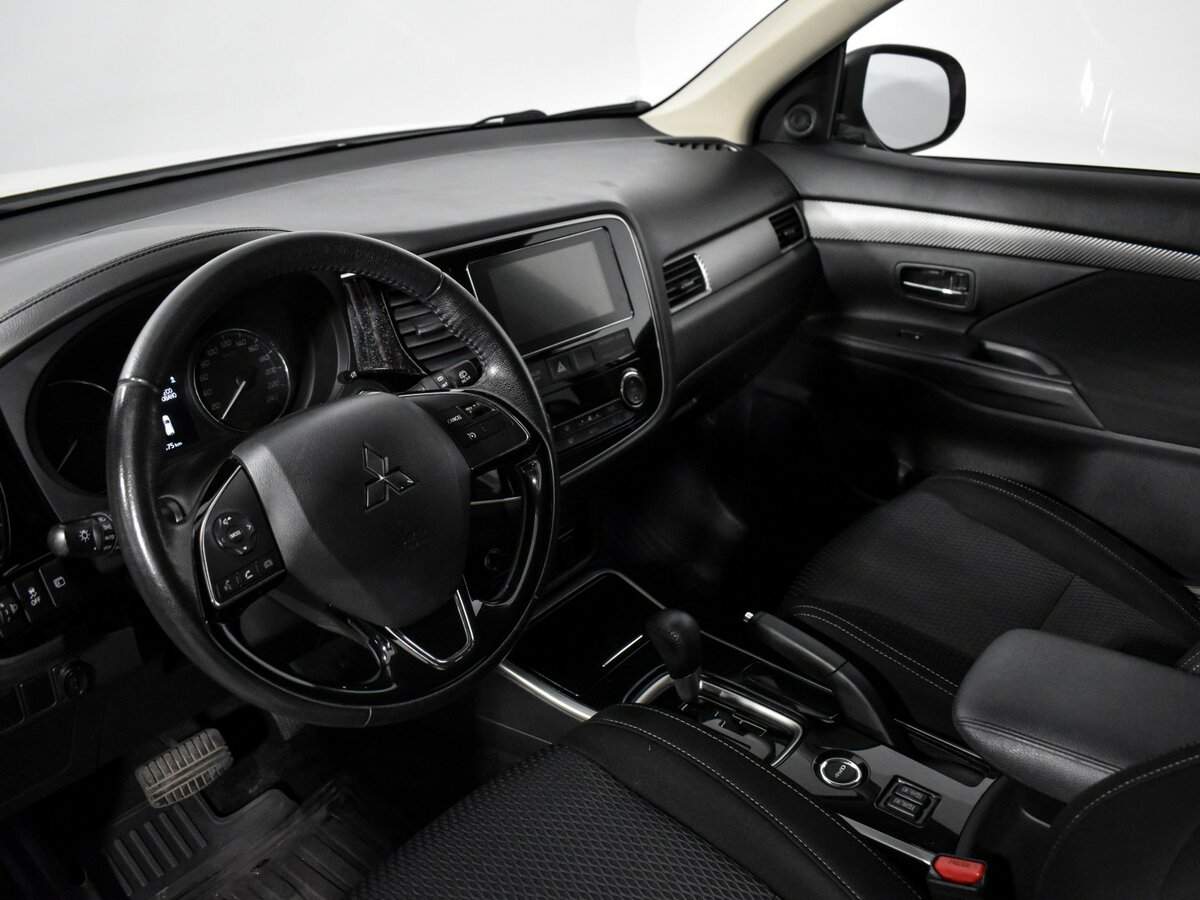 Mitsubishi Outlander 2018