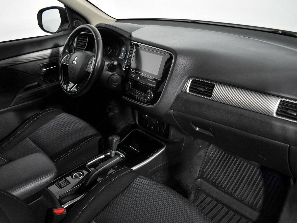 Mitsubishi Outlander 2018