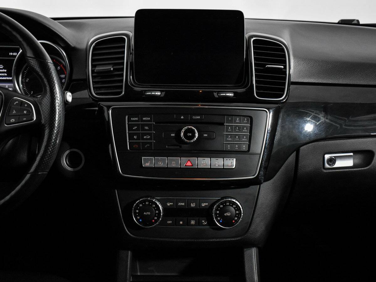 Mercedes-Benz GLE 2016