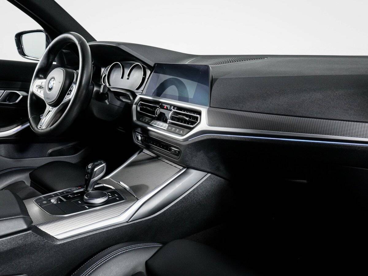 BMW 3 серии 2019