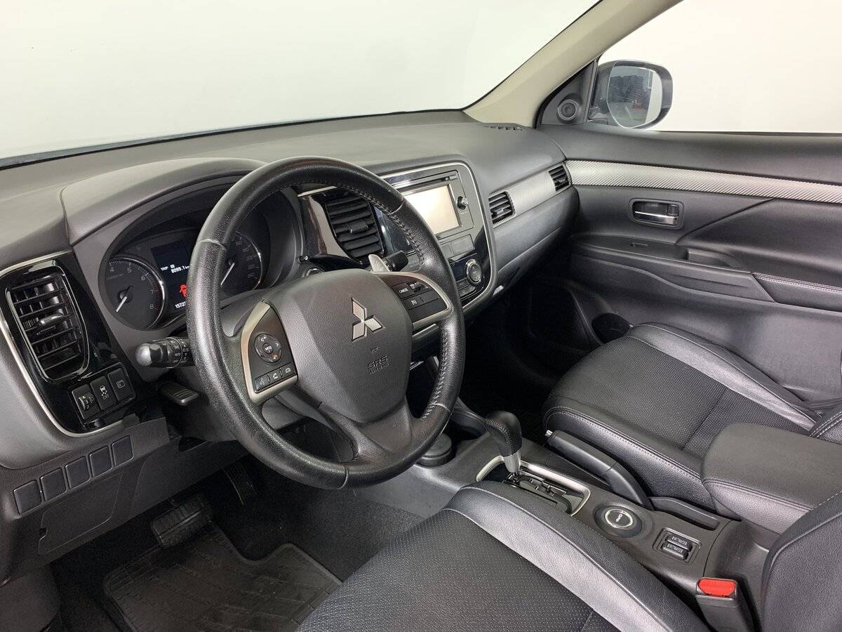 Mitsubishi Outlander 2013