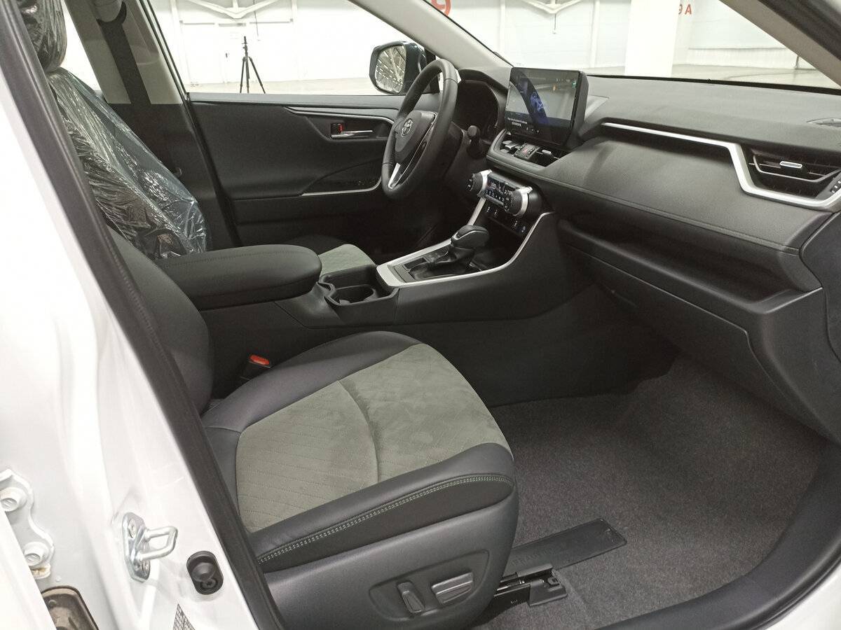 Toyota RAV4 2024