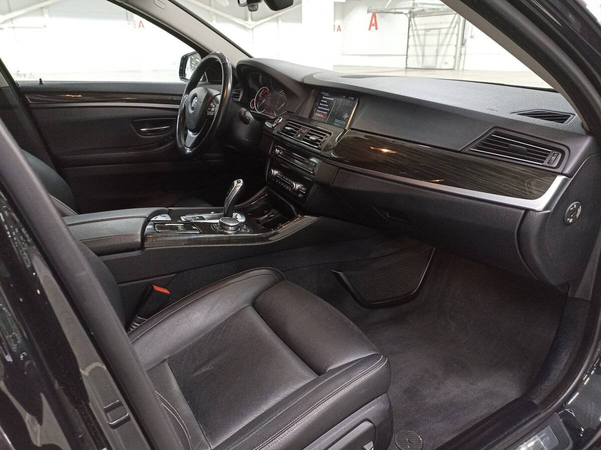 BMW 5 серии 2016